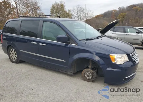 2016 Chrysler Town & Country Touring z USA, uszkodzony, nr VIN 2C4RC1BG6GR120884